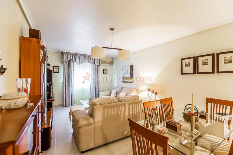 Apartamento en venta en  Barrio San Luis - Los Molinos, Almería