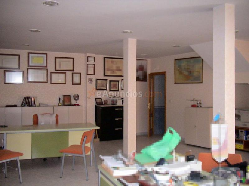 vendo local comercial en buena zona en colmenar viejo