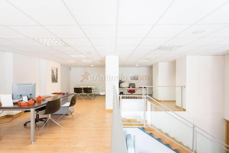 Local Comercial en venta en Paseo Sandua, San Jorge, PamplonaIruña