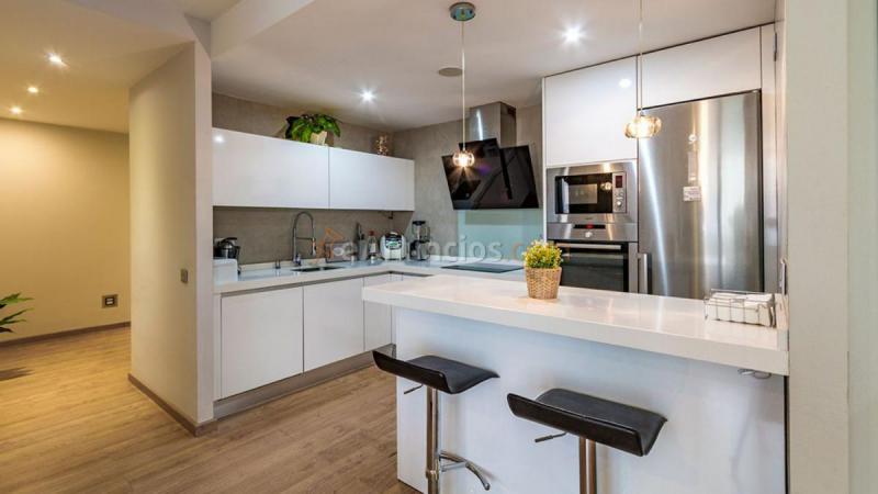 Apartamento en venta en  Zona Puerto Deportivo, Fuengirola