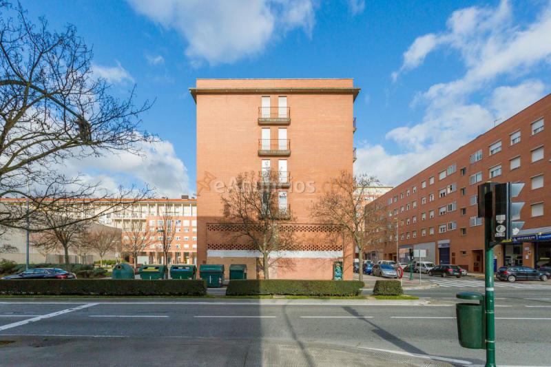 Local Comercial en venta en Calle Sanduzelai, Pamplona, San Jorge, PamplonaIruña