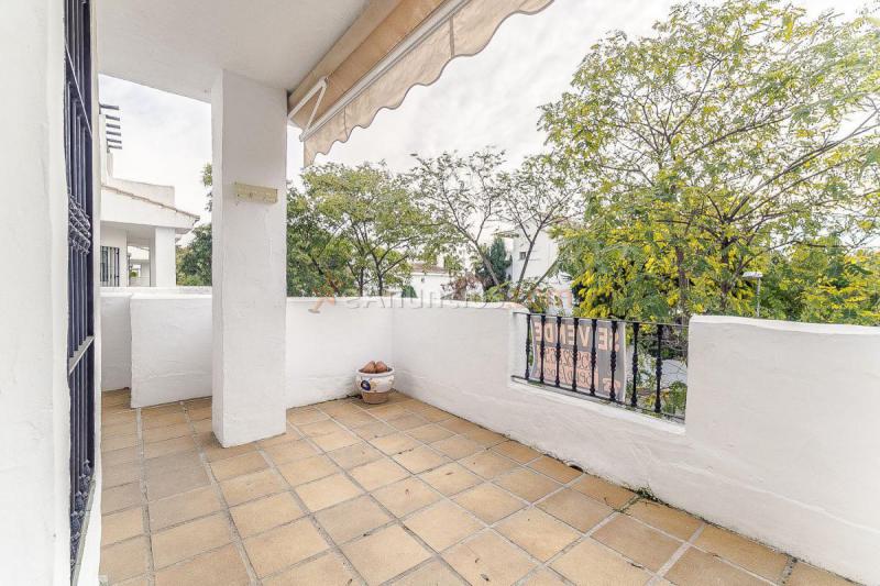 Apartamento en venta en  Nueva Andalucía, Marbella