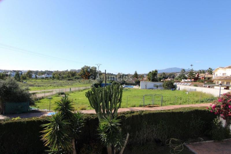 Adosado en venta en  San Pedro de Alcántara, Marbella