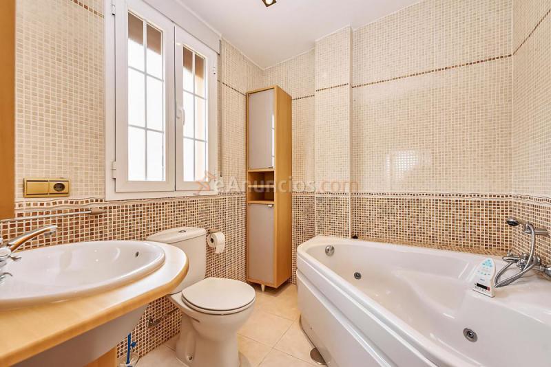 Adosado en venta en  Otura