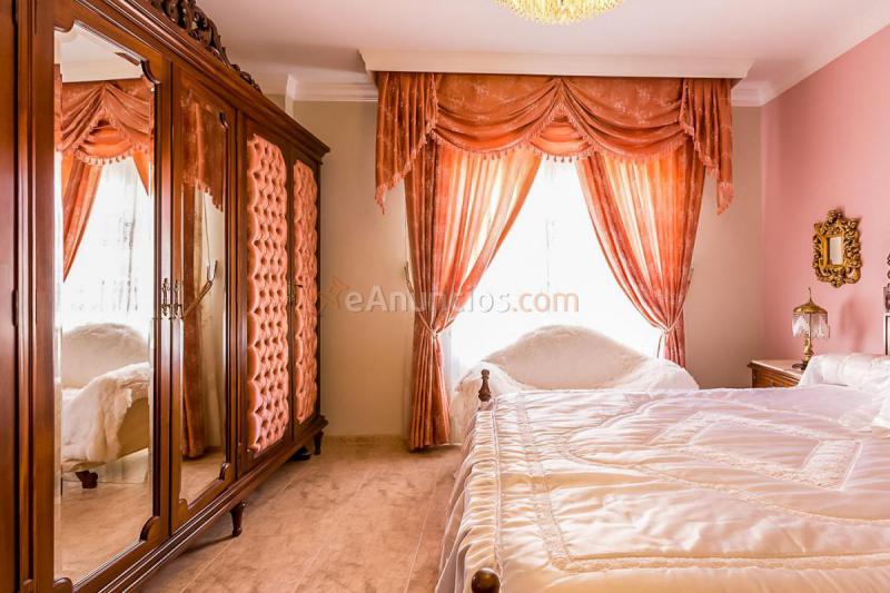 Adosado en venta en  Roquetas, Roquetas de Mar