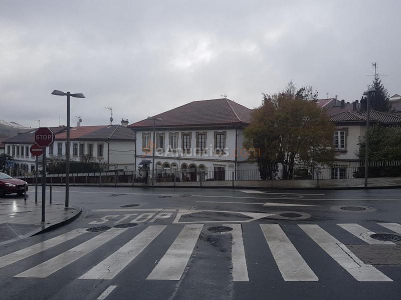 Local Comercial en alquiler en Calle de Gómez Ulla, Ensanche - Sar, Santiago de Compostela