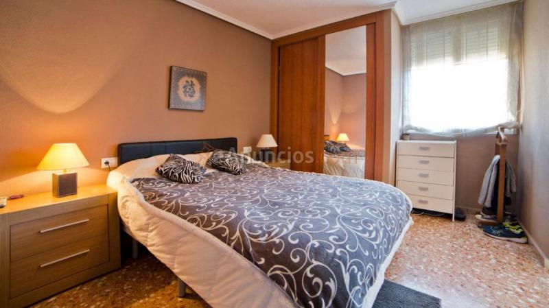 Adosado en venta en  San Blas-Pau, Alicante  Alacant