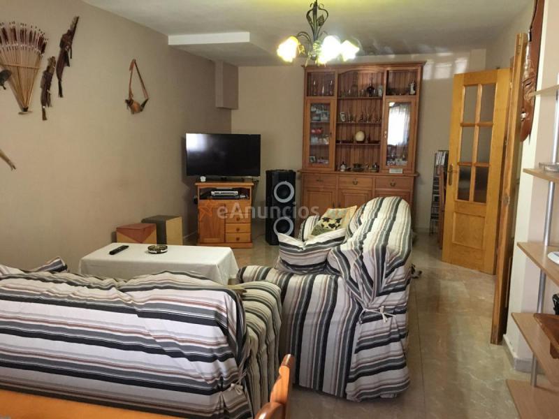 Casa en venta en  Puerto de la Torre, Málaga