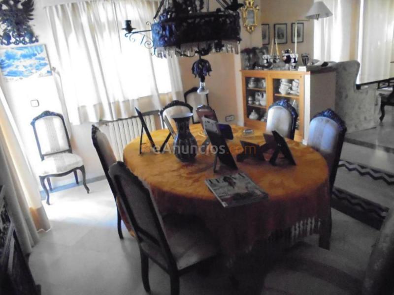 Adosado en venta en Calle Célebes Barat, Puerto de la Torre, Málaga