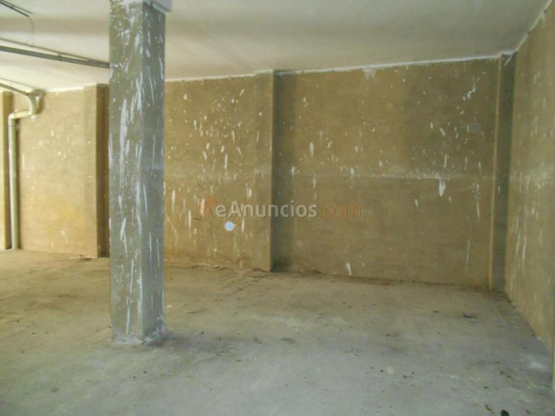 Local Comercial en alquiler en  Elias Martinez, Requena