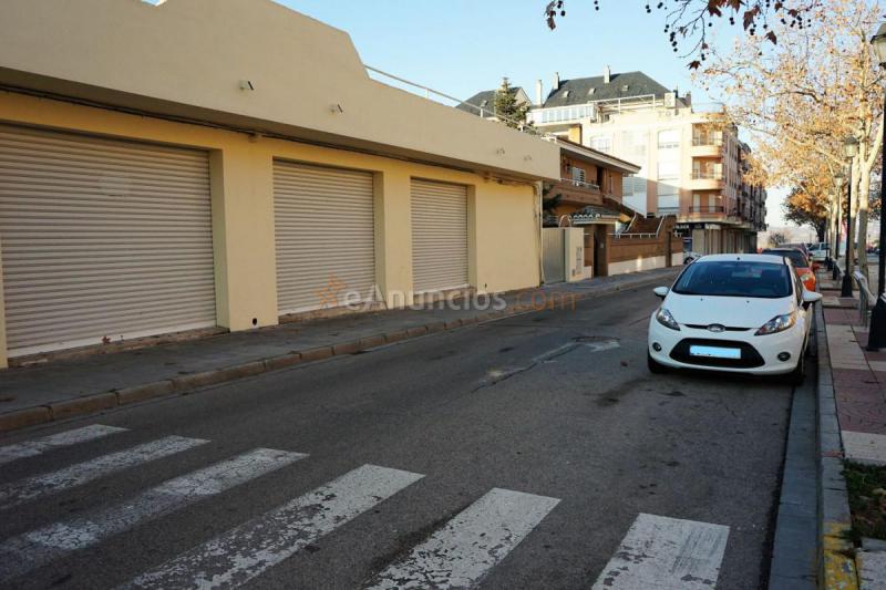 Local Comercial en alquiler en  Arrabal, Requena