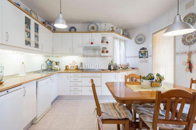 Adosado en venta en  Sevilla la Nueva