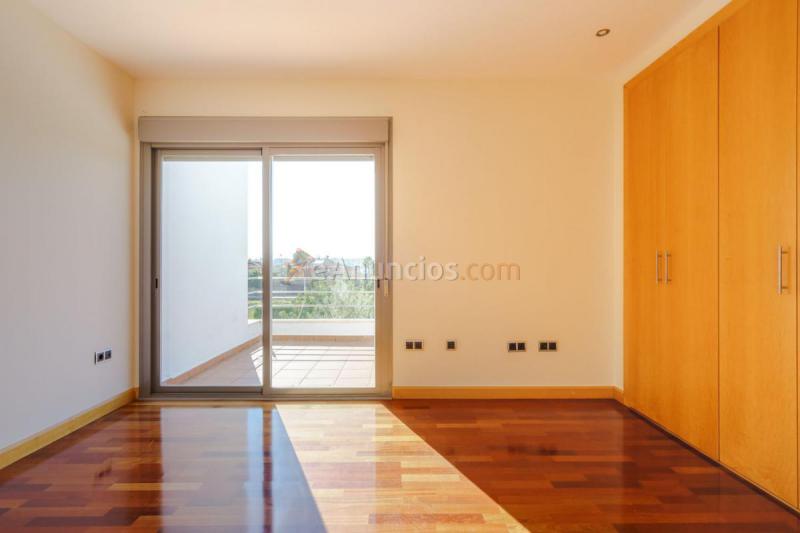 Adosado en venta en  Campo de Golf, Montequinto