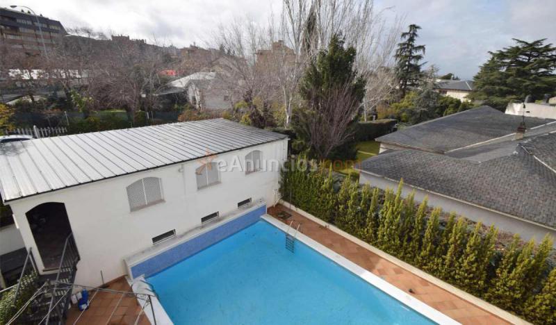 Adosado en venta en  Fuencarral, Madrid