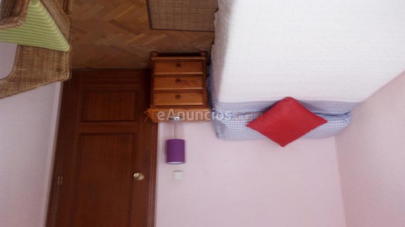 Se alquila habitación para chica