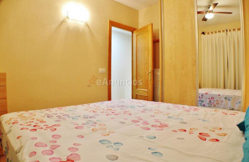 Piso de 1 habitación en roquetas de mar zona las marina