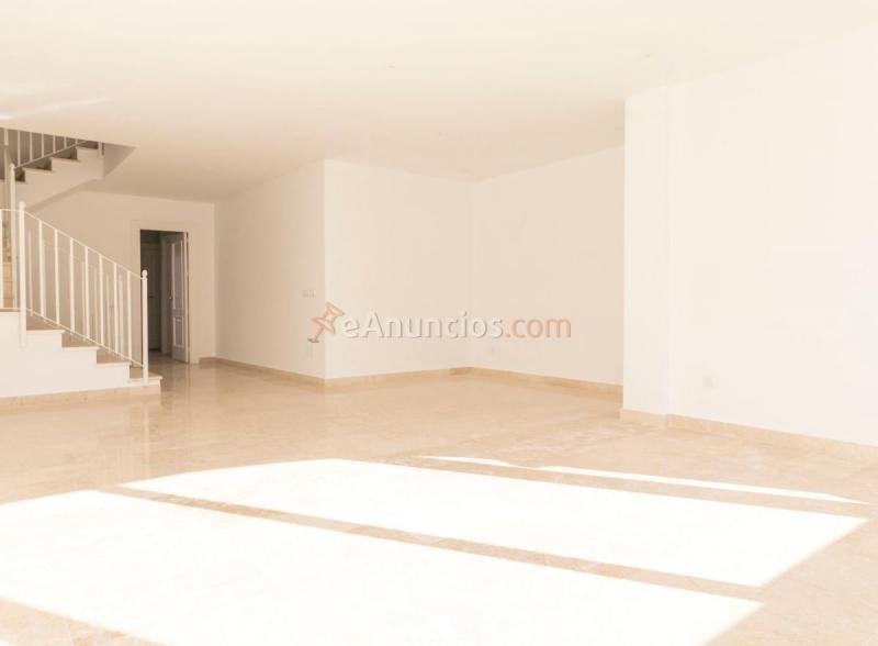 Casa en venta en  LOS NARANJOS DE MARBELLA, Nueva Andalucía, Marbella