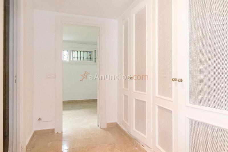 Casa en venta en  LOS NARANJOS DE MARBELLA, Nueva Andalucía, Marbella