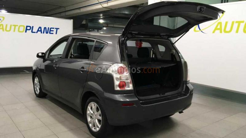 Toyota corolla verso 2.2 d4d 136cv diesel sol