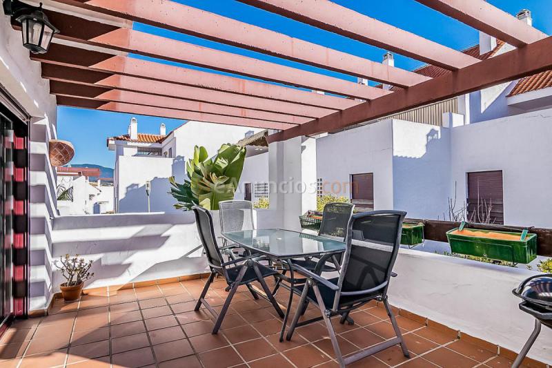 Apartamento en venta en  Nueva Andalucía, Marbella