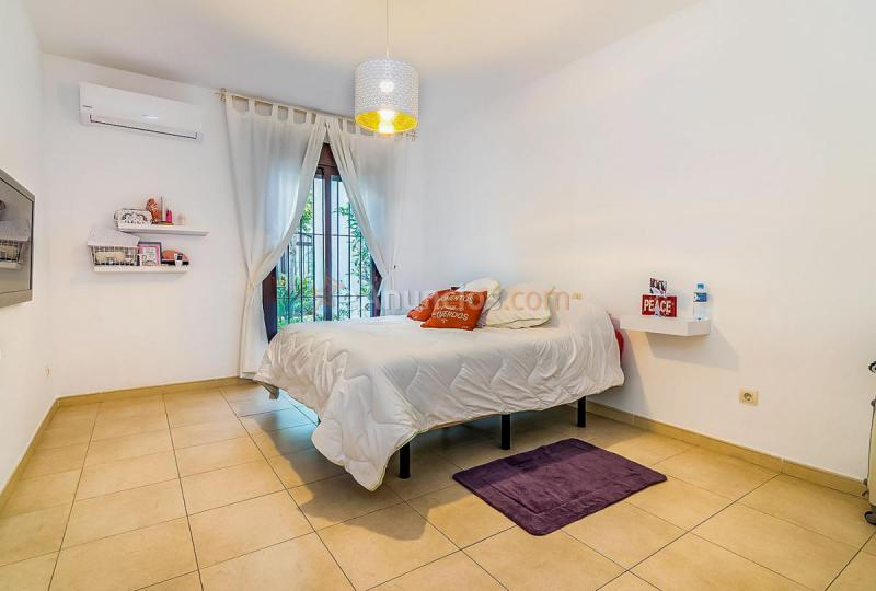 Apartamento en venta en  Nueva Andalucía, Marbella