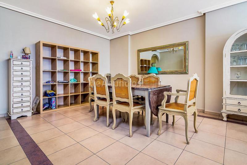 Apartamento en venta en  Nueva Andalucía, Marbella