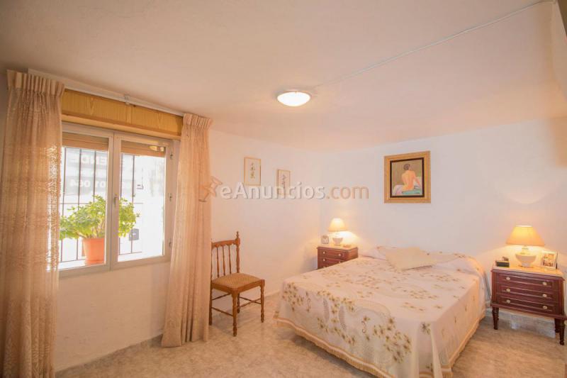 Adosado en venta en  La Font de la Figuera