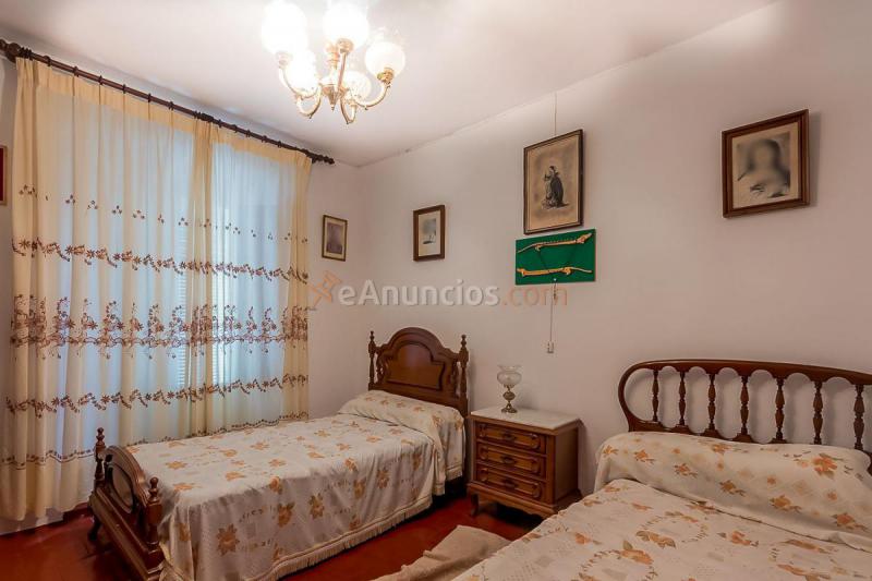 Adosado en venta en  Llerena