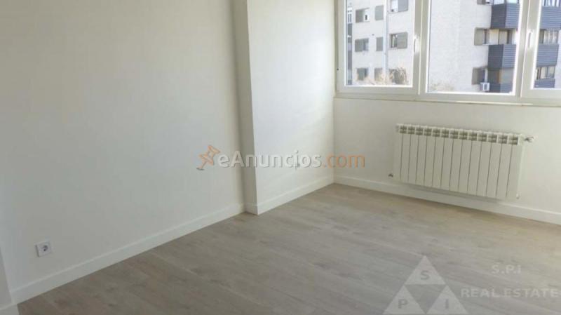 Apartamento en venta en  Ciudad Lineal, Madrid