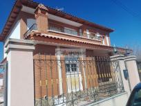 Adosado en venta en  Huecas