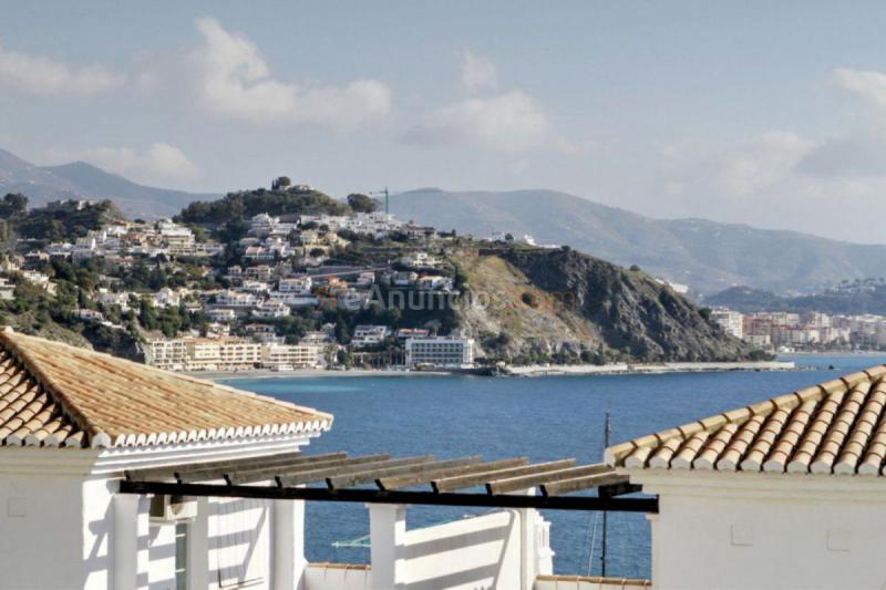 Apartamento en venta en Avenida Marina del Este, La Herradura, Almuñécar