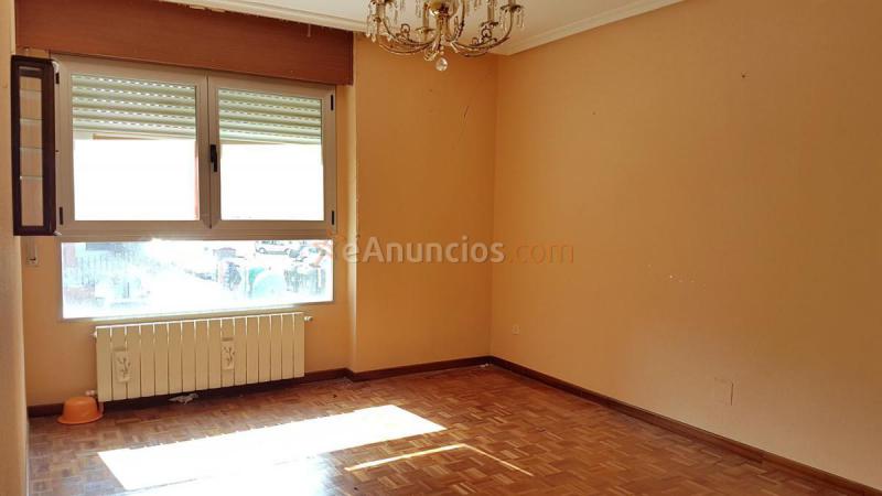 Apartamento en venta en Calle los Trigales, Palencia, Eras del Bosque - S. Juanillo, Palencia