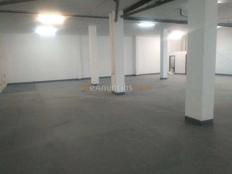 Venta bajo comercial reformado