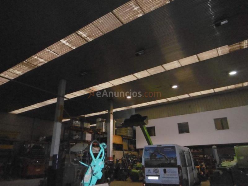 Edificio en venta en Calle la Bureba, Villafría - La Ventilla - Castañares, Burgos