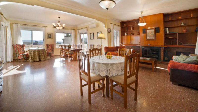 Adosado en venta en  Villena