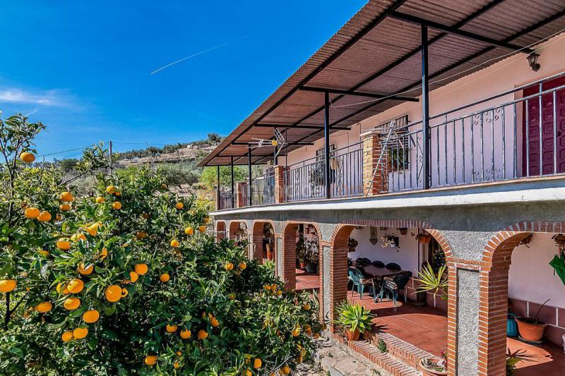 Casa Rural en venta en  Alcaucín