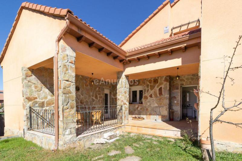 Adosado en venta en Calle Júpiter, Maello