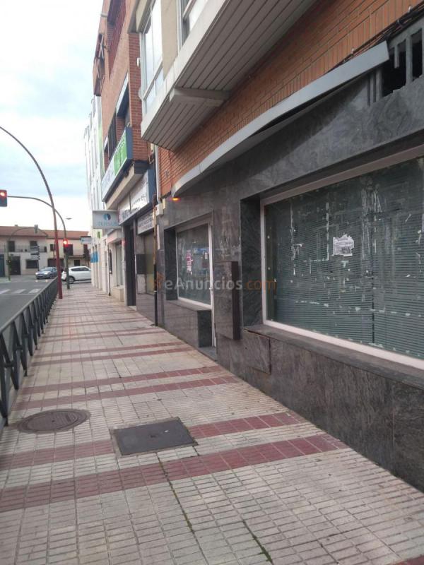 Local Comercial en venta en  RAMÓN Y CAJAL, Centro, Azuqueca de Henares