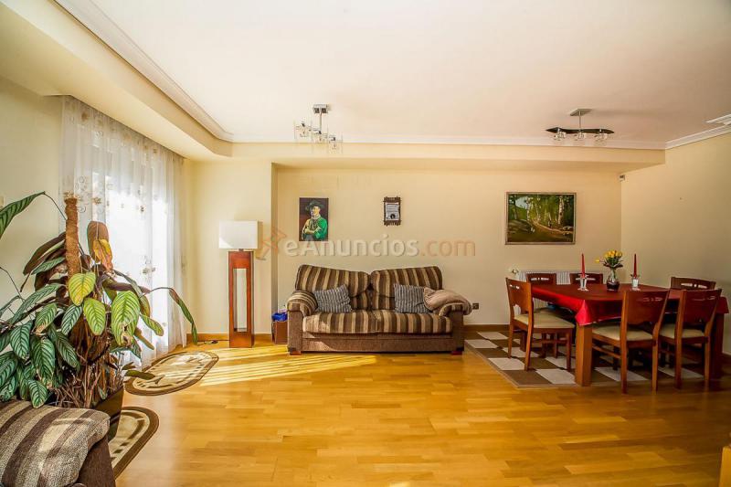 Adosado en venta en  Viana