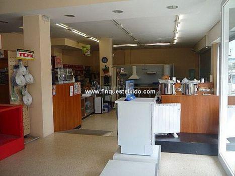Local Comercial de 400m2  en Piera
