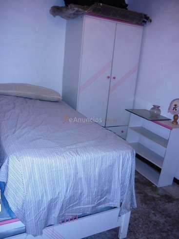 CASA PARA TIRAR JUNTO A LA CALLE 6 DE JUNIO