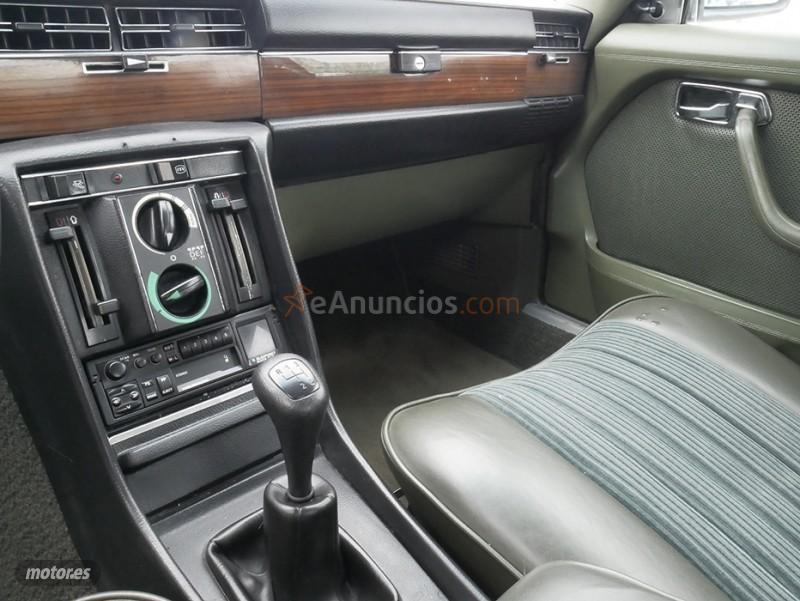Mercedes 280 SE de 1975 con 253.669 Km por 6.000 EUR. en Madrid