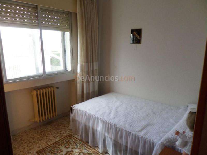 Casa en venta en  Barcelona, Pedrezuela