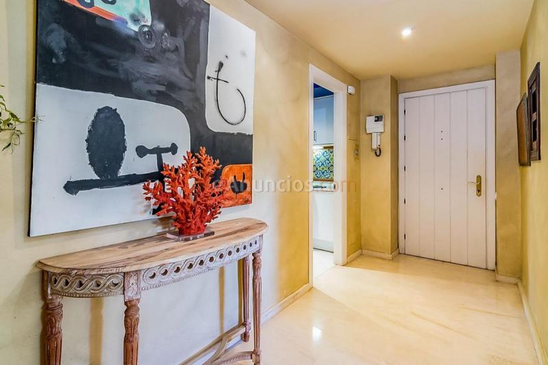 Apartamento en venta en  Benamara-Atalaya, Estepona