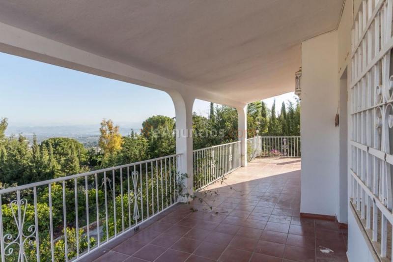 Adosado en venta en  Pinos de Alhaurín, Alhaurín de la Torre