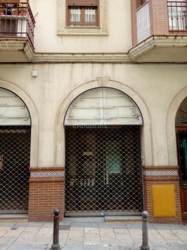 Local Comercial en alquiler en Calle Adarves Bajos, San Ildefonso - Catedral, Jaén