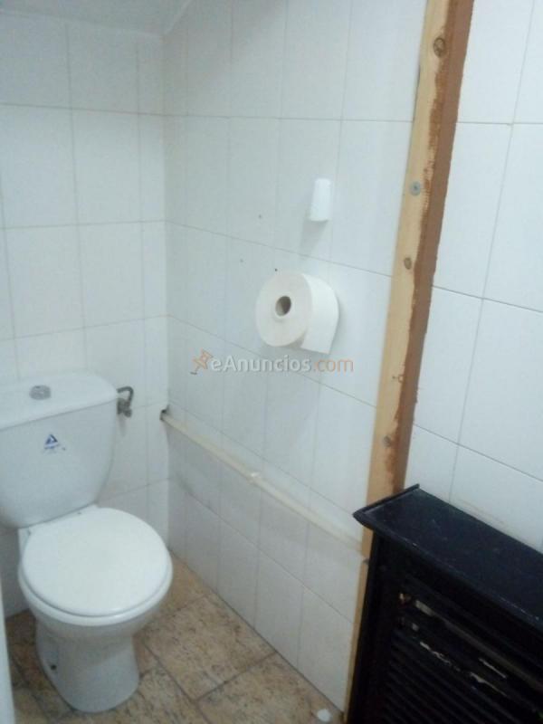 Local Comercial en alquiler en Calle Adarves Bajos, San Ildefonso - Catedral, Jaén