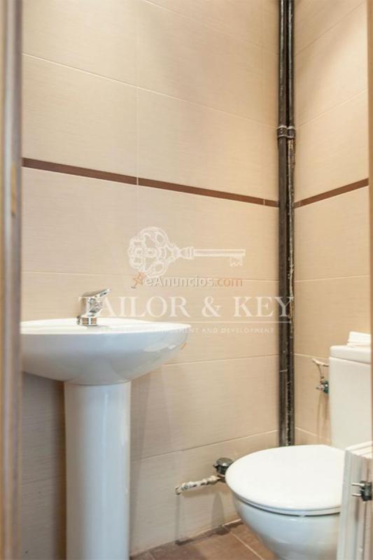 Local Comercial en venta en Calle de la Virgen de la Fuencisla, Madrid, Ciudad Lineal, Madrid