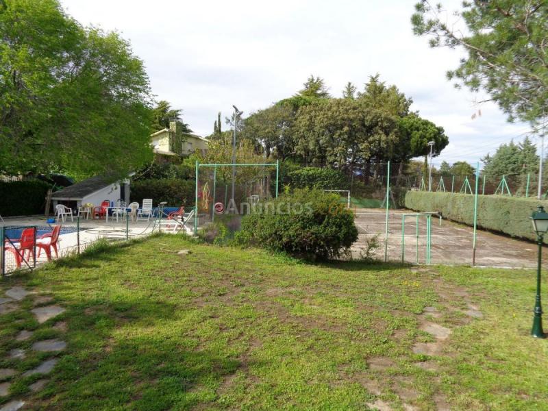 Adosado en venta en  Fresnedillas de la Oliva