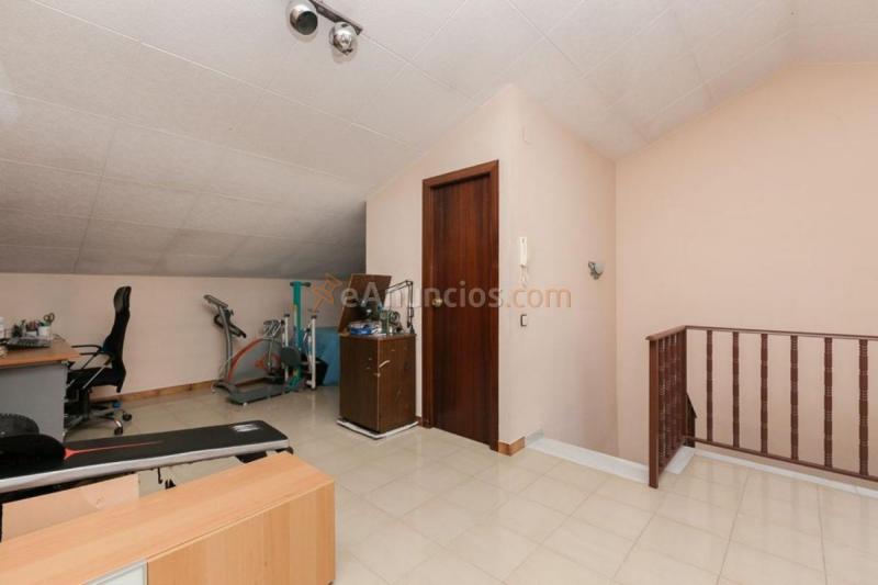 Adosado en venta en  Campreciós - Torre Roja, Viladecans